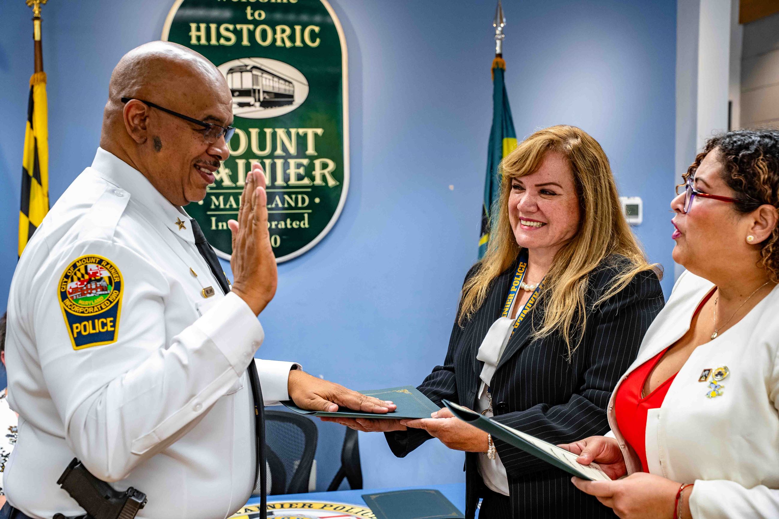 Chief Perez and Asst Chief Williams Swearing In Ceremony 09-16-2025 (2)