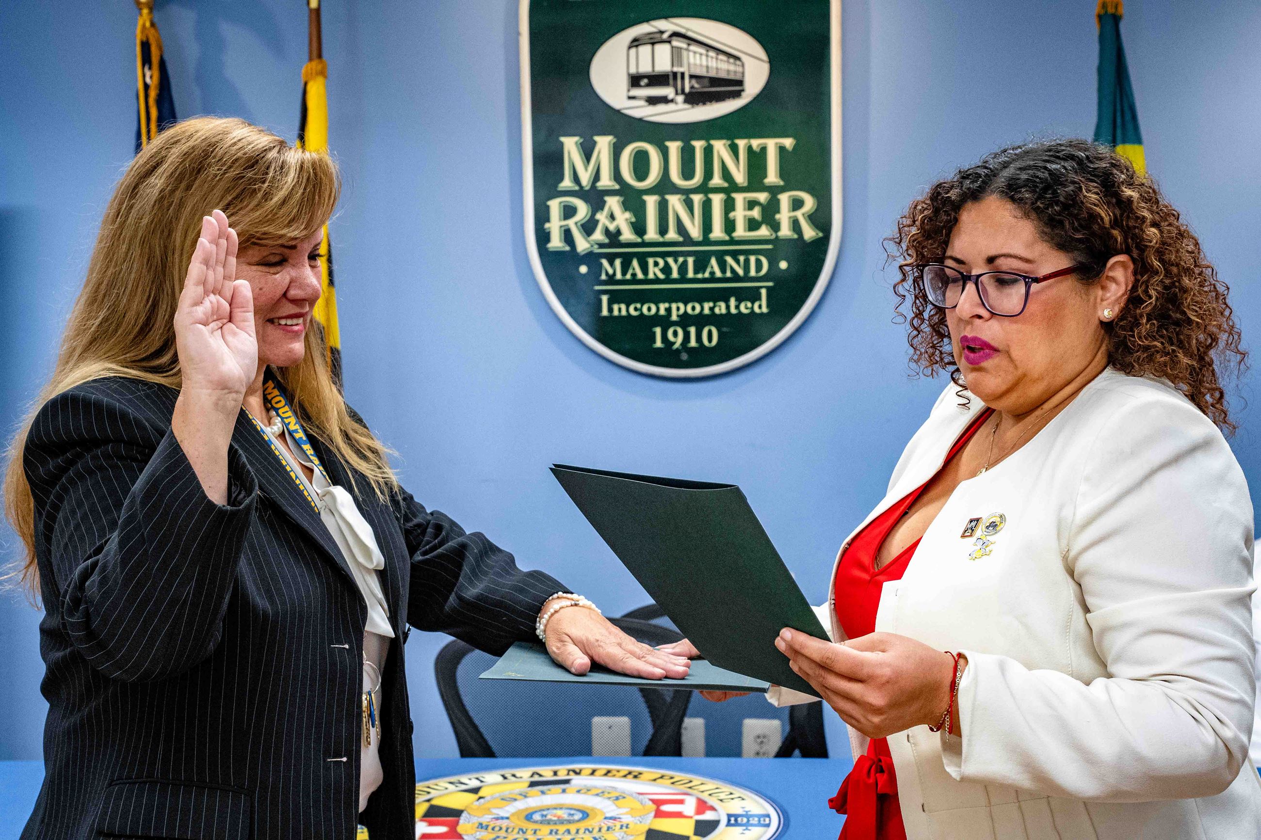 Chief Perez and Asst Chief Williams Swearing In Ceremony 09-16-2025 (18)
